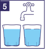 Щоразу наповнювати стаканчик водою або прозорою рідиною до мірної лінії.
